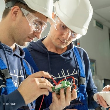 Nouvelles techniques de brasage et de soudure  Les formations sur les compétences techniques sont essentielles pour maintenir la compétitivité  des entreprises. Un exemple pertinent est celui d’une entreprise de fabrication industrielle ayant sollicité notre intervention pour former ses techniciens sur les nouvelles techniques de brasage et de soudure.